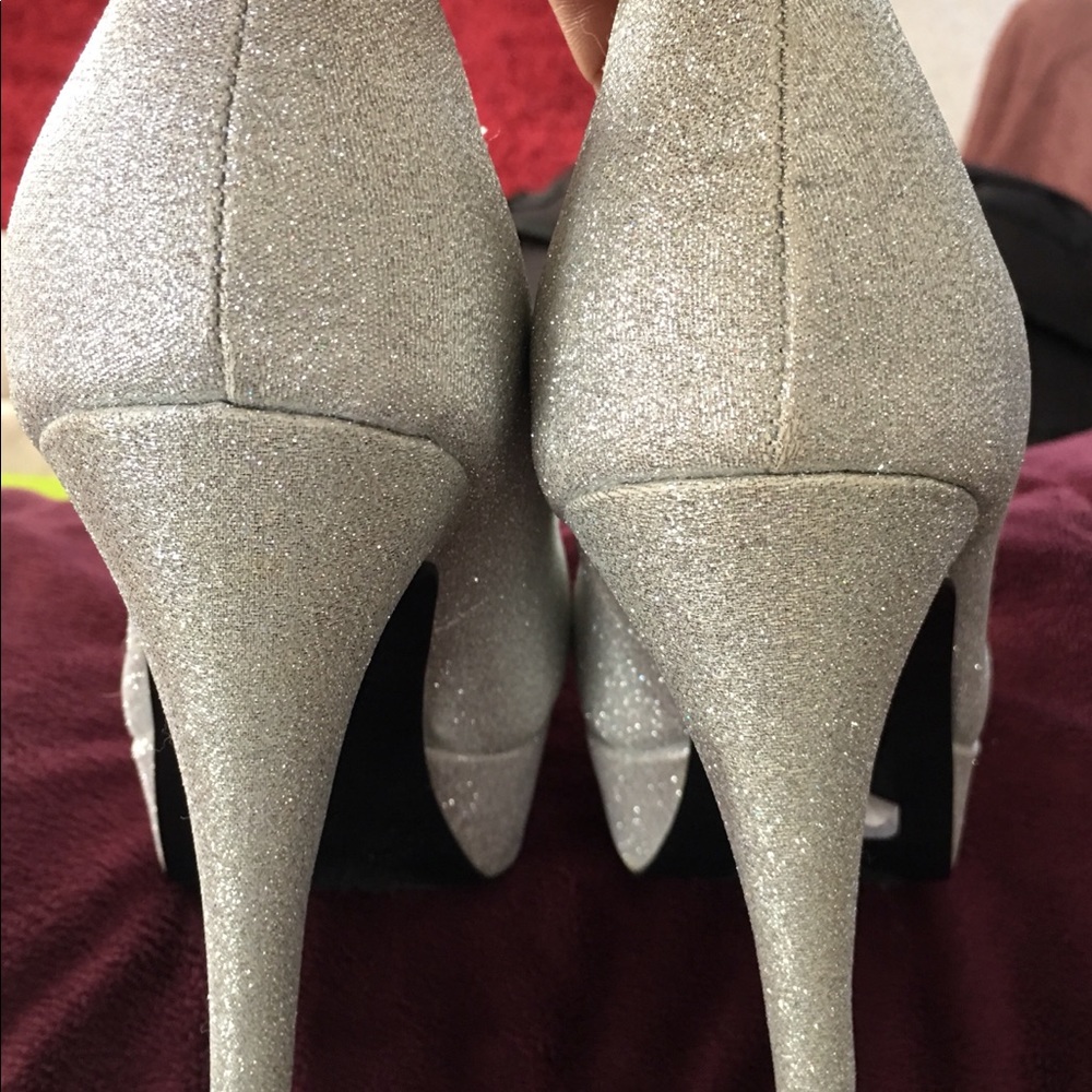 Heels 👠 - Picture 7 of 8